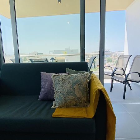Silver Line 1-Bedroom Apartment In Larnaca Exteriör bild
