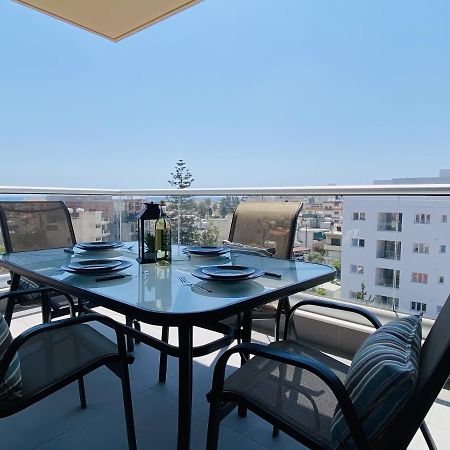 Silver Line 1-Bedroom Apartment In Larnaca Exteriör bild