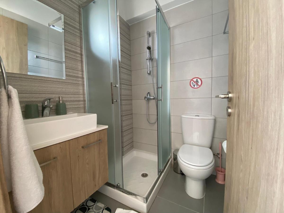 Silver Line 1-Bedroom Apartment In Larnaca Exteriör bild