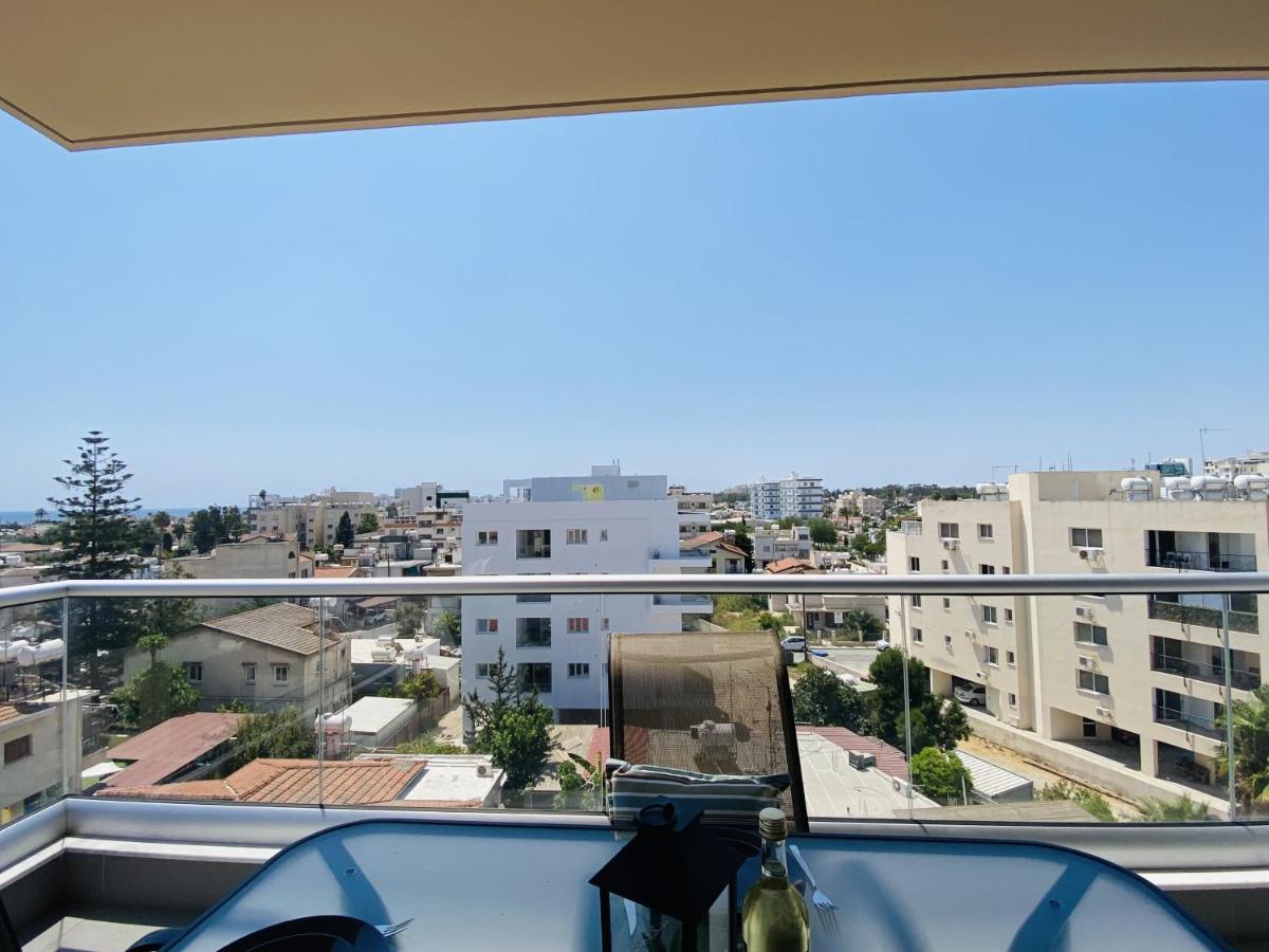 Silver Line 1-Bedroom Apartment In Larnaca Exteriör bild