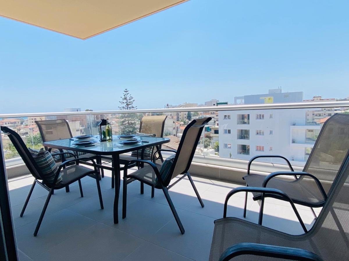 Silver Line 1-Bedroom Apartment In Larnaca Exteriör bild